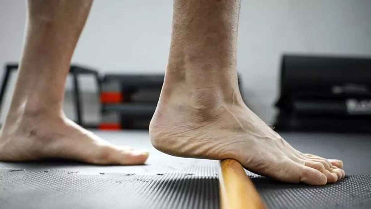 Movilidad de Tobillo y Dolor de Rodilla: ¿Cómo Puede Influir la Rigidez?